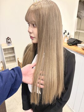 ジジ フィーカ 佐野(Gigi fika) ハイトーンベージュ