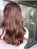 グレージュ切りっぱなしボブ前髪ありミニボブミルクティベージュ