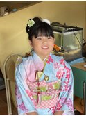 七五三のかわいい女の子の着付けとヘアーセットです