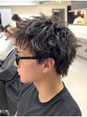 スパイキーショートツイストスパイラルパーマ短髪ツーブロック