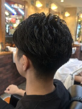 アワーズ(OURS) 毛流れソフトウェーブ