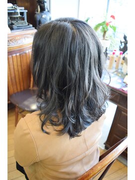 ベル(BELL) AVEDAカラー♪ブルーグレー☆【BELL桜新町/用賀】