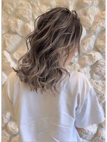 モアナ バイ ヘッドライト 武蔵小杉店(Moana by HEADLIGHT)&nbsp;Moana武蔵小杉#バレイヤージュ#ハイライト#ダブルカラー