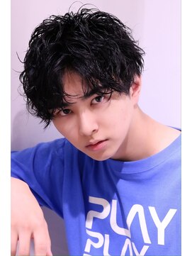 ネイビー(NAVY) メンズ スパイラルパーマ センターパート ウェットウェーブ