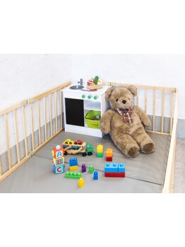 《キッズスペースあり》子育て中のママの味方！貸切空間なので小さいお子様がいる方も気軽に通える◎