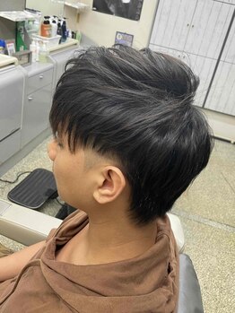 ヤマモトの写真/駅近で仕事帰りにも通いやすい！ビジネスシーンがキマるスタイルをご提案！
