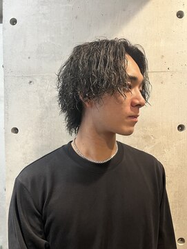 リベルテ グリット(Liberte Grit) モテ髪ミディアムスタイル☆センターパートツイストスパイラル