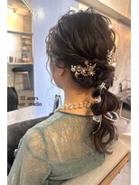 サーディースリーエーカーズヘアスタジオ(33Acers Hair Studio)&nbsp;ルーズポニー