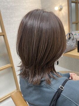 エマ 日吉(emma) アイロンでサッとスタイリング＊外はねくびれレイヤー