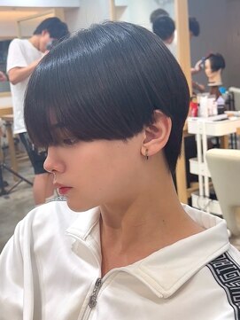 ナチュラル 渋谷(NATURAL) フェザーパーマ/スパイキーショート/サーフカール[メンズ/渋谷]