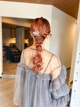 スリーバイザサロン(THREE by the salon) タイト編みおろし♪