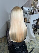 ヘアーデザインルアナ(Hair design Luana.)&nbsp;ハイトーン抜きっぱなしスタイル