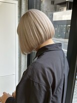 ヌエン 渋谷(NU/EN)&nbsp;秋のトレンド！ケアブリーチで作る柔らかいホワイトミルクティー