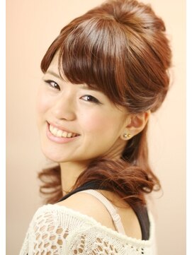 バックステージサカエ(BACK STAGE SAKAE) 夜会巻きの王道ヘアセットスタイルby BACKSTAGE