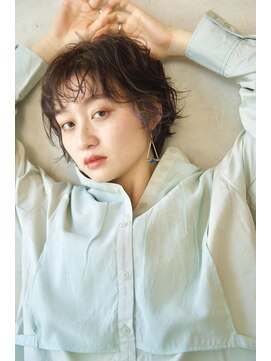 リサリサ(LISA LISA) イヤリングカラー×ショートヘア