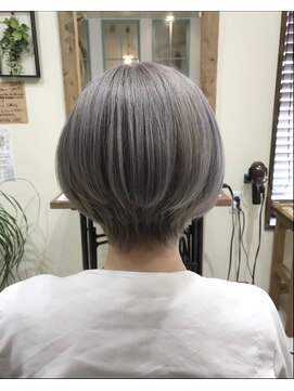 アン アミゥ(Un amiw.) シルバーグレー
