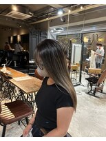 ロジッタ(ROJITHA)&nbsp;【ROJITHA原宿表参道】バレーヤージュ×グレージュ