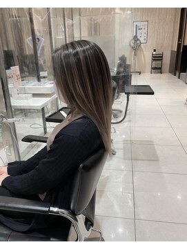 ヘアアンドビューティー クアトロ 戸祭店(QUATRO) バレイヤージュ