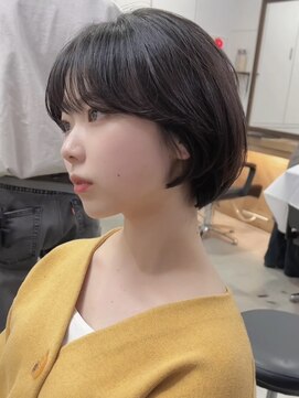 ビュー フクオカ(VIEW FUKUOKA) モードに大人可愛いダークアッシュイメチェンショートボブ