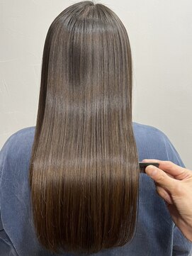 エヌポータル(N portal) 【艶髪スタイル】綺麗な大人女性スタイル ビフォーアフター付き