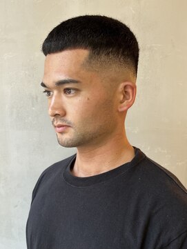 フランクスバーバーリザーブ 人形町店(FRANK’S BARBER RESERVE) クロップミドルスキンフェード　ｙ