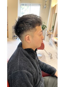 レイニシーエスエス(Rei2css) 刈り上げスタイル｜ソフトモヒカン