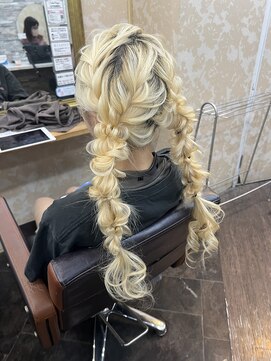 ヘアセットアンドエクステンションショールーム(SHOW ROOM) イベントスタイル