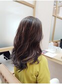 ダウンスタイルもアップスタイルも可愛く
