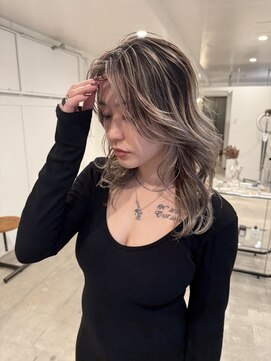 アンバー(AMBER) バレイヤージュ