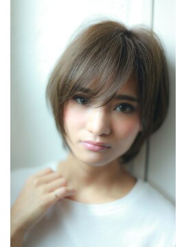 エミュ 表参道 青山(emu) ショートレイヤースタイル表参道