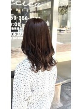 ルチア パリ(Luccica PARIS) 【Luccica PARIS sayumi】くびれミディ