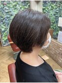 手ぐしでまとまるショートヘア