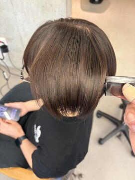 スト 静岡鷹匠(sto) 艶髪ショートスタイル