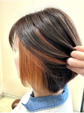 アズール 草加(azule) 大人女性にもおすすめ　イヤリングカラー　オレンジ