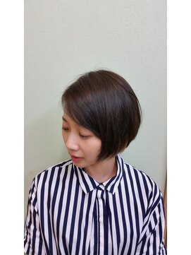 アトリエファミーユ(Atelier Famille) ２セクションカラーボブ