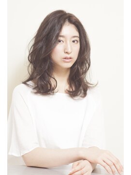 フルール(fleur) ダークアッシュブラン☆やわらかウェーブ