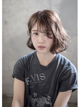 コレット(COLETTE) 外国人風 / ラフウェーブBOB × イルミナカラー × ローライト