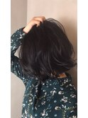 無造作 大人ボブ 耳かけ くせ毛風 黒髪 斜めバング
