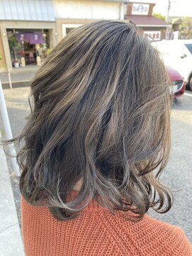 アンバー(amber) ミディアムグラデーション