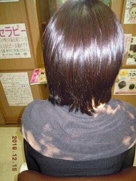 トータルビューティーサロンカワニシ カラー・トリートメント