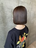 セル(CELL)&nbsp;ブラウンカラー　艶髪トリートメント　丸みボブ