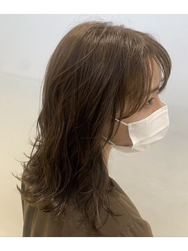 バズ(BUZZ) ブリーチなしで表現する柔らかベージュ＊イエベ秋＊