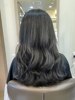 アルターリール(aL ter Rire) アッシュグレー×レイヤーカット/デザインカラー/澤瑞絵