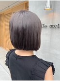 ぷつっとグレーカラーボブ