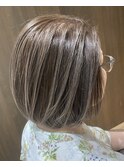 白髪ぼかしハイライトスタイル