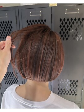 ヲタク(wotaku.) ピンクブラウン暖色カラーブリーチなし赤髪ボブくすみカラー