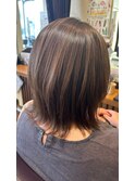 立体感ナチュラルハイライト×大人可愛い外ハネミディ20代30代