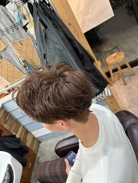 スウェル 押上店(Swell) サーフカール/スパイキーショート/ブルーブラック/眉毛/錦糸町駅