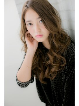 ローマ ギンザ(ROMA Ginza) 『ROMA』クラシカルミルクティーカラー無造作ウェーブロング