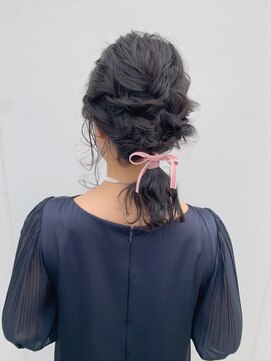 美容室 アイディー i-dee 大人気な編み下ろしスタイル